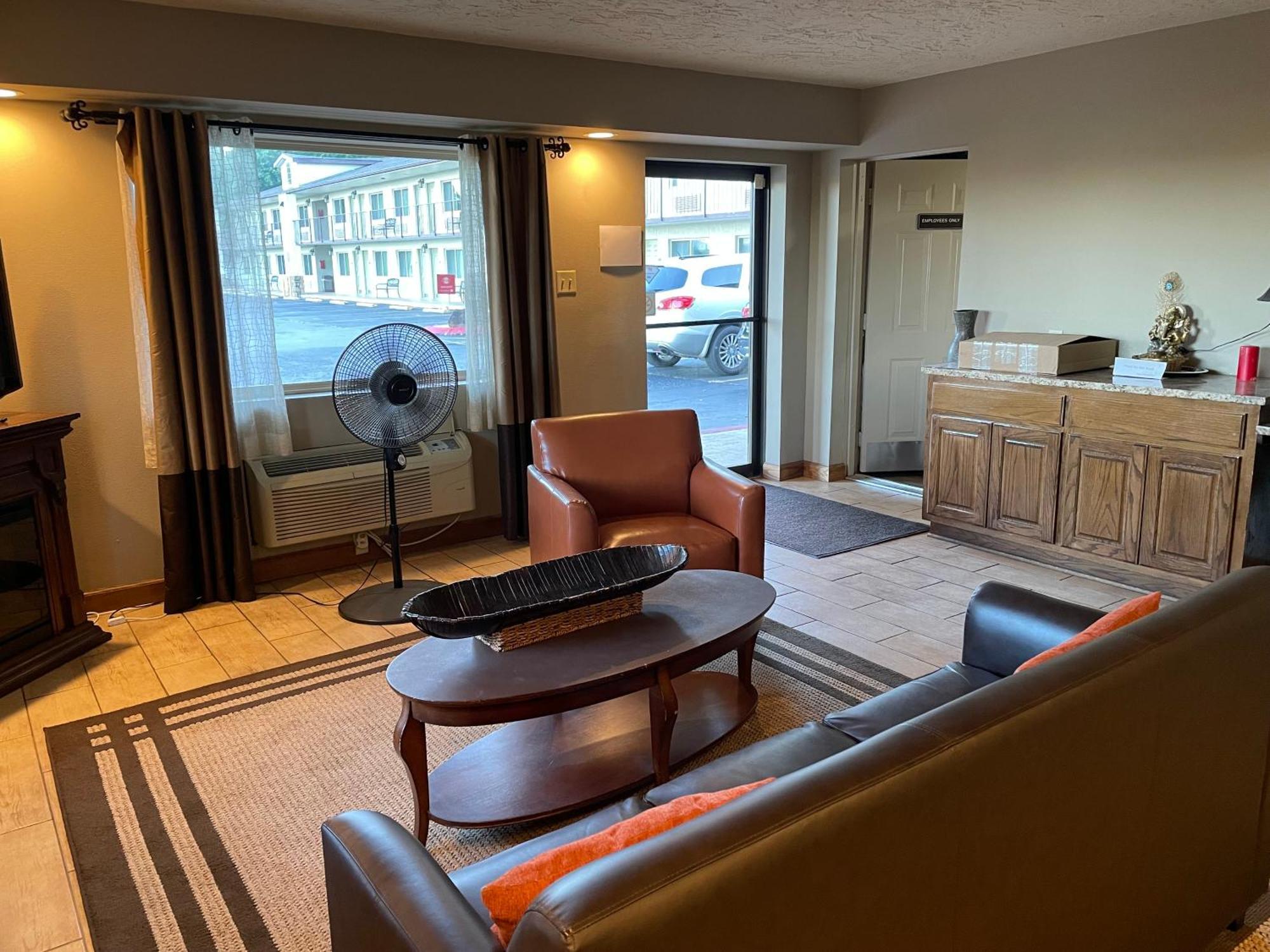Quality Inn Clinton North Kültér fotó