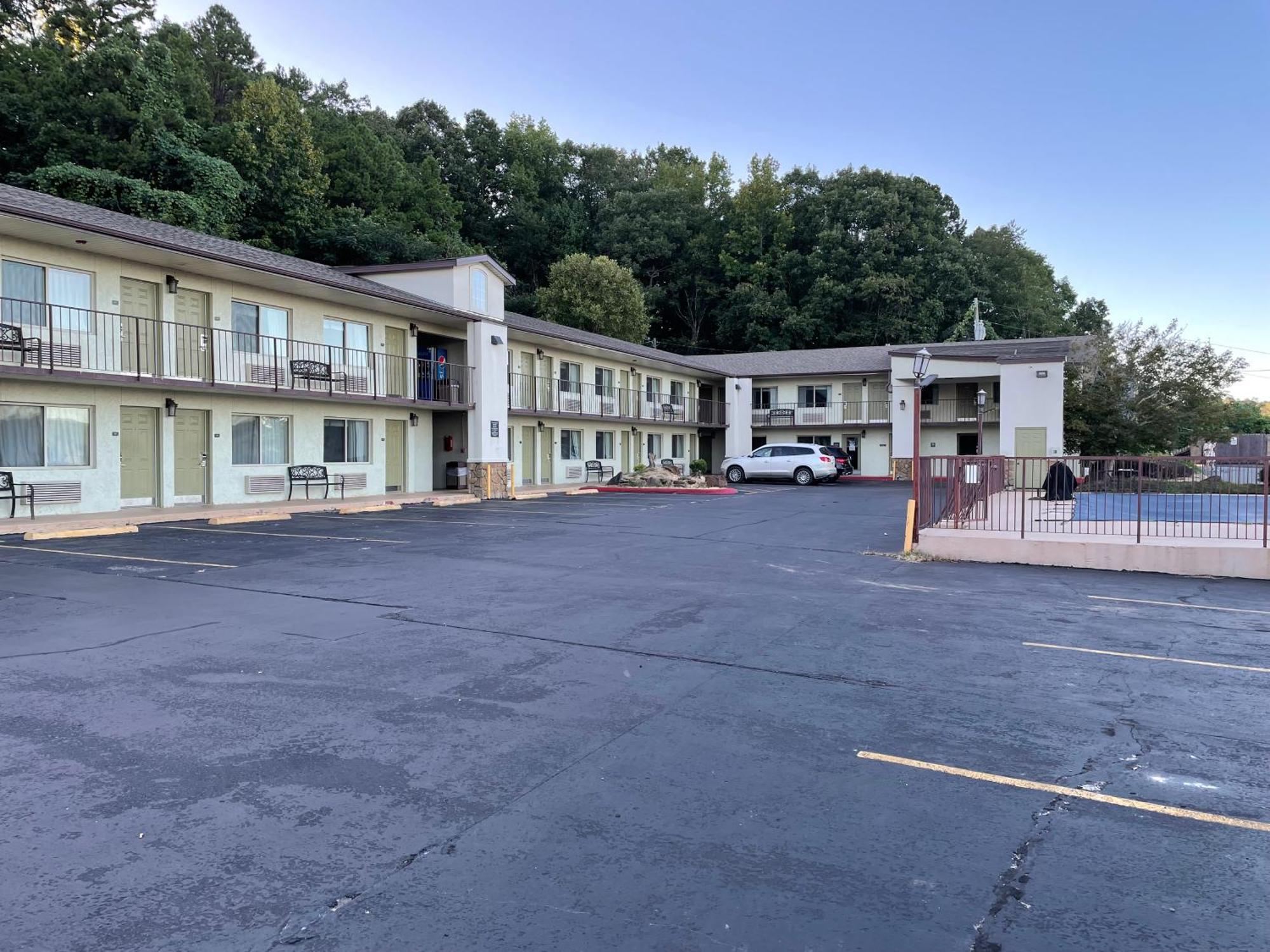 Quality Inn Clinton North Kültér fotó