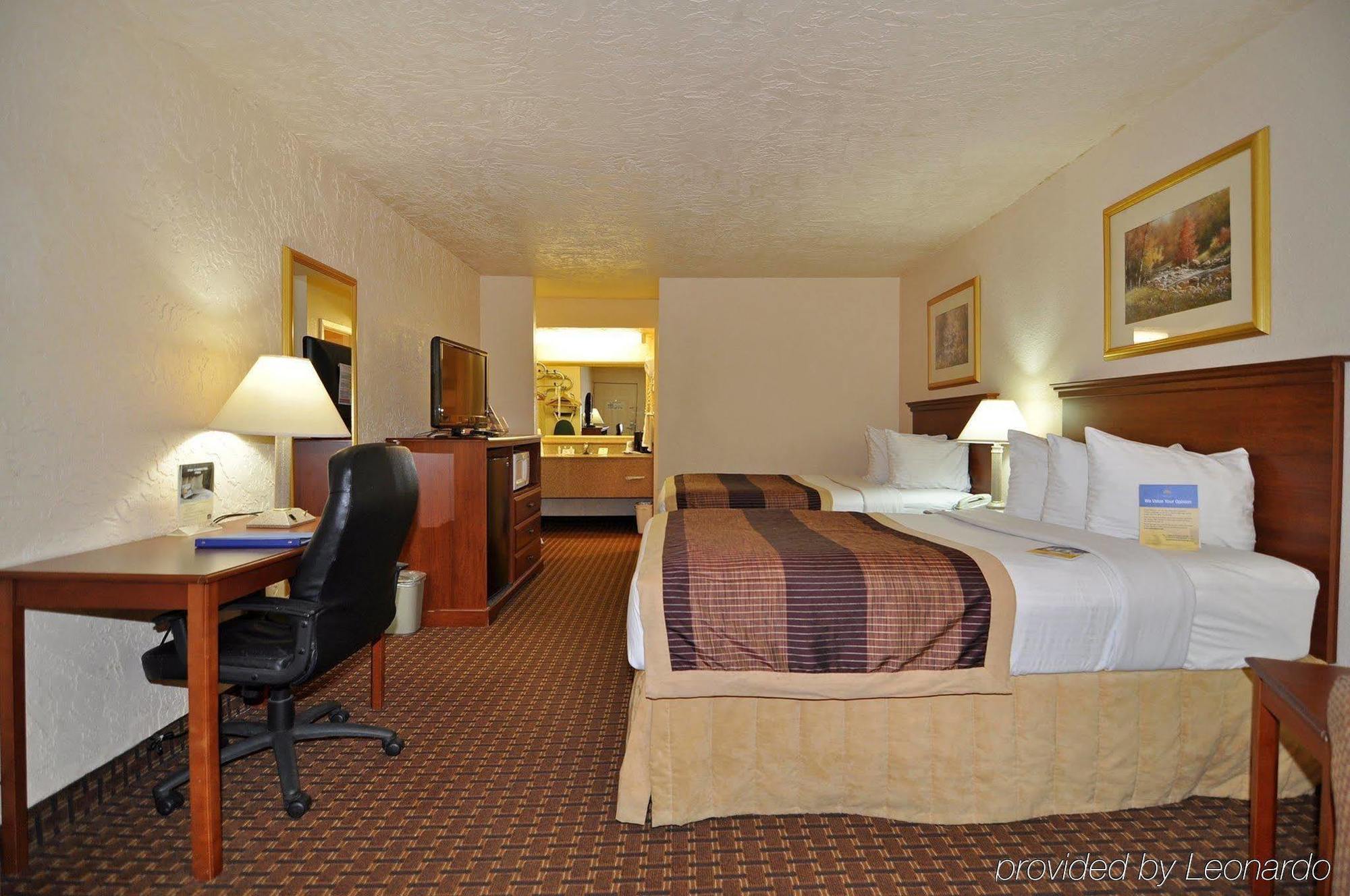 Quality Inn Clinton North Kültér fotó