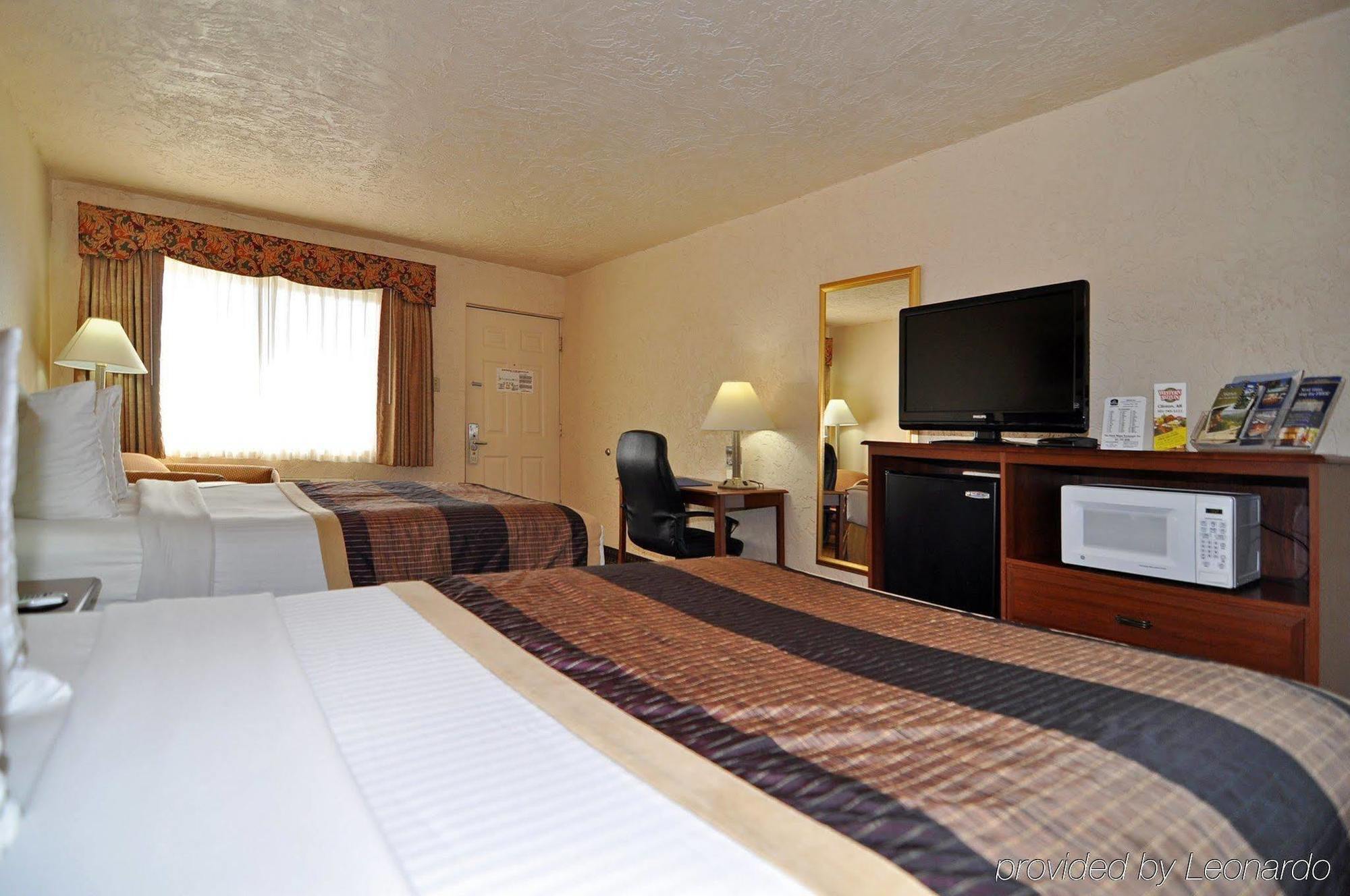 Quality Inn Clinton North Kültér fotó